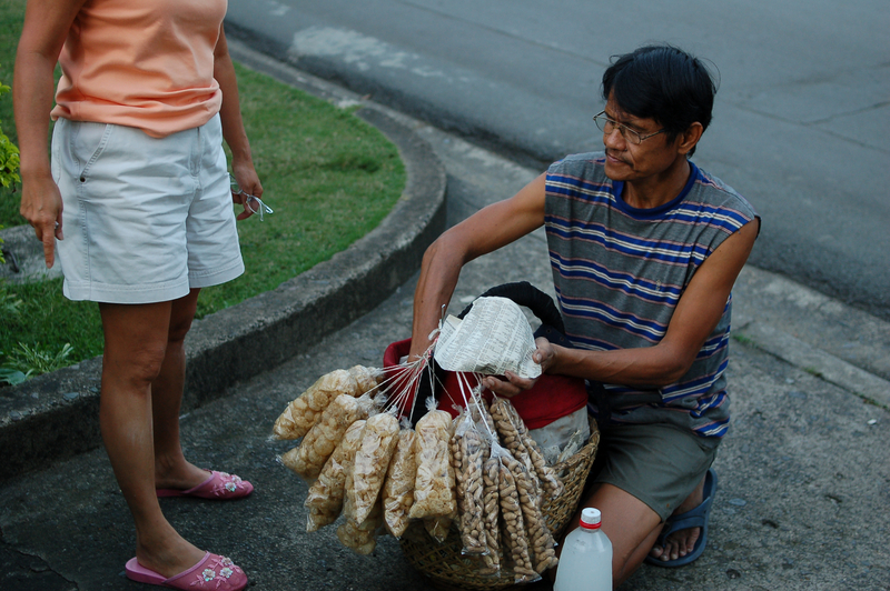 balut man